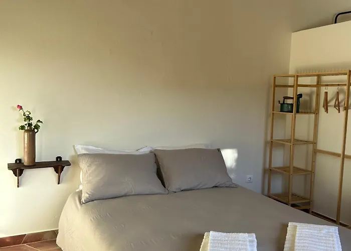 게스트하우스 Quinta Dos Avos 3*